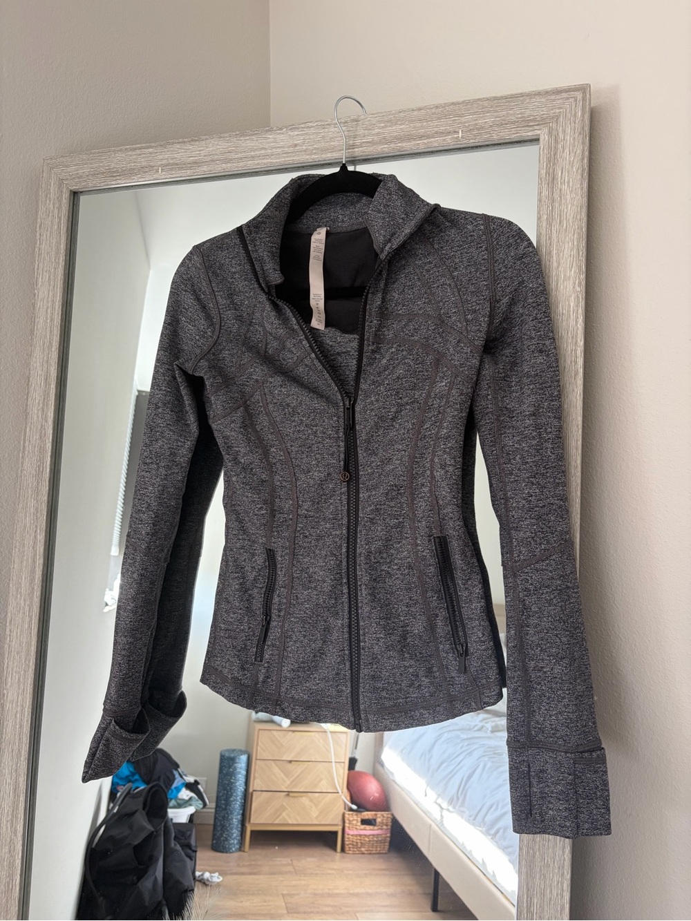 Lululemon jacket grey